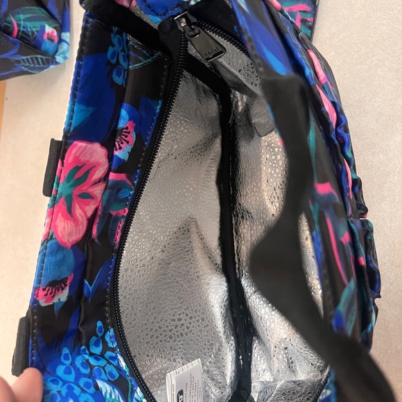 Lug Bag - Floral Chariot, Travel Bag Set - Picture 11 of 12